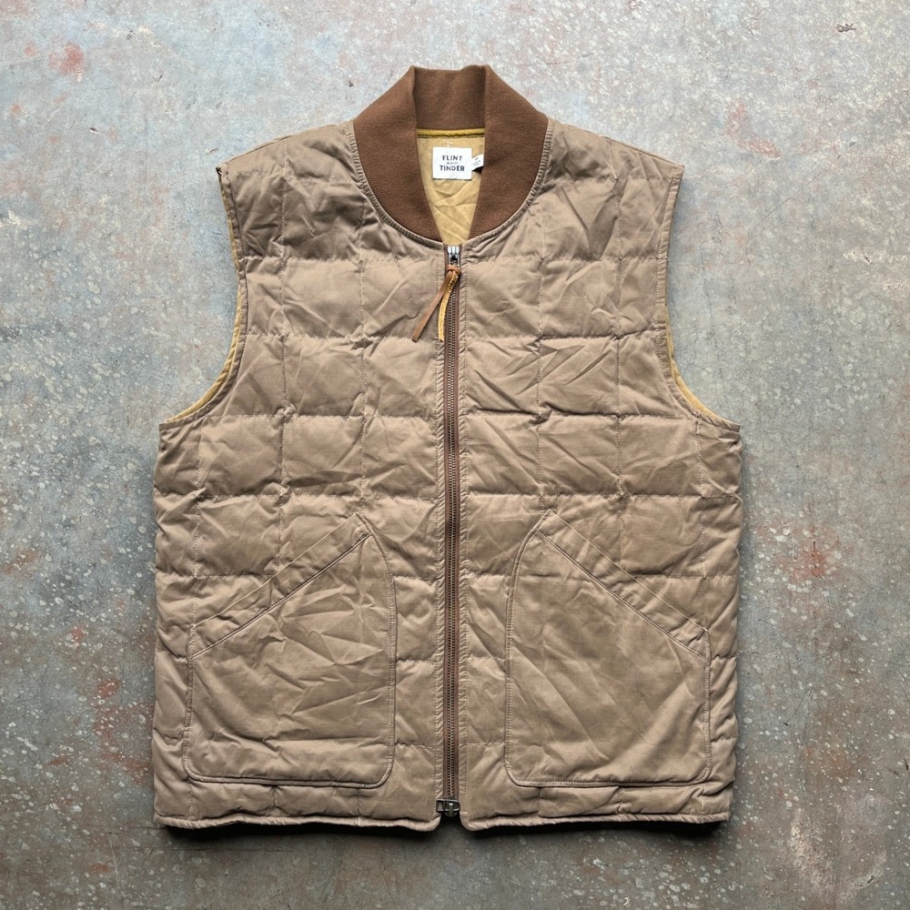 Flint and Tinder Quilted Down Vest Tan Brown Ribbed Collar Mens Size Medium